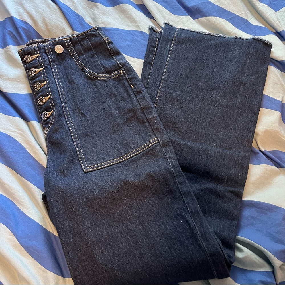 Veronica beard 26 dark wash jeans with buttons and button fly